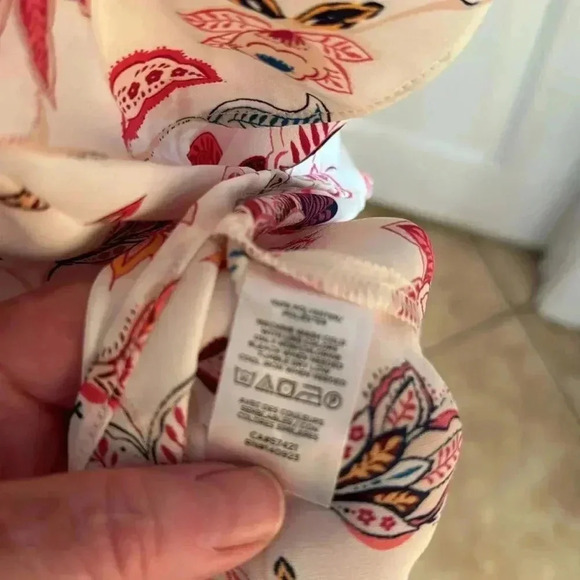 NWOT LOFT Sleeveless Blouse with Ruffle SZ S - Picture 6 of 6